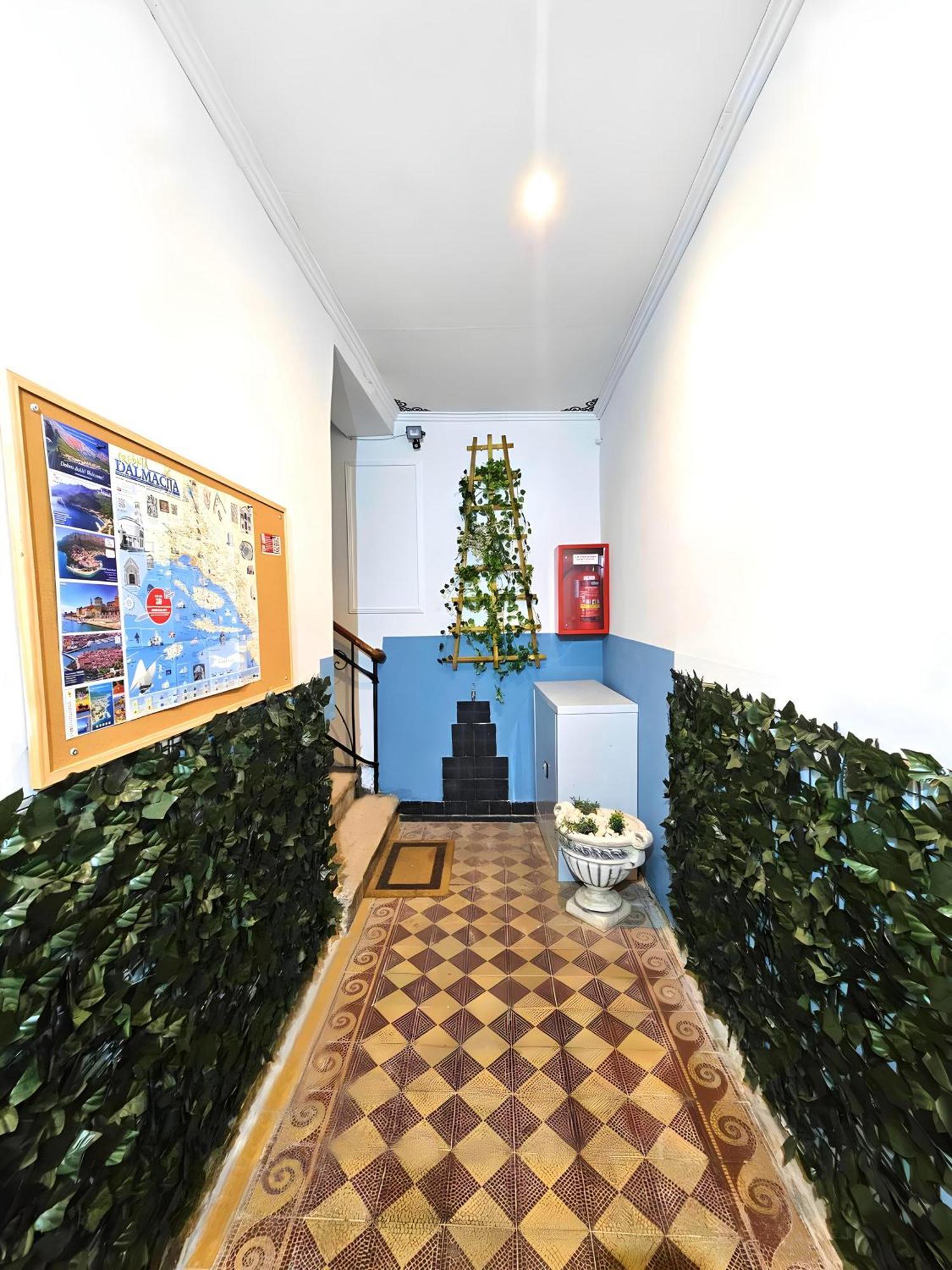 Palace Apartment سبليت المظهر الخارجي الصورة
